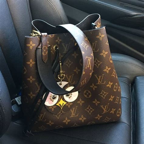 inside of a fake louis vuitton bag|knockoff louis vuitton bags outlet.